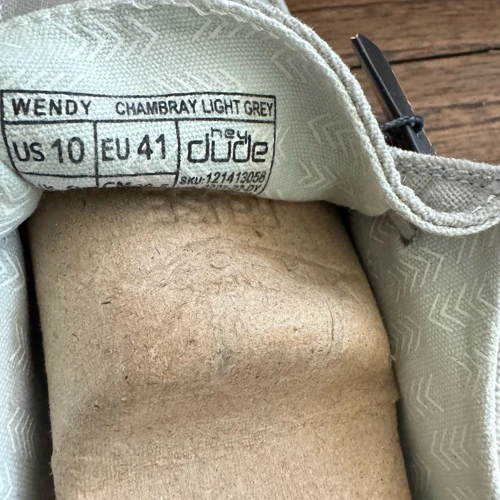 NWT Hey Dude Wendy Slip-On sneaker Size 10 - Picture 4 of 5